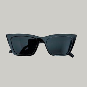 EUC Black Cat Eye Sunglasses